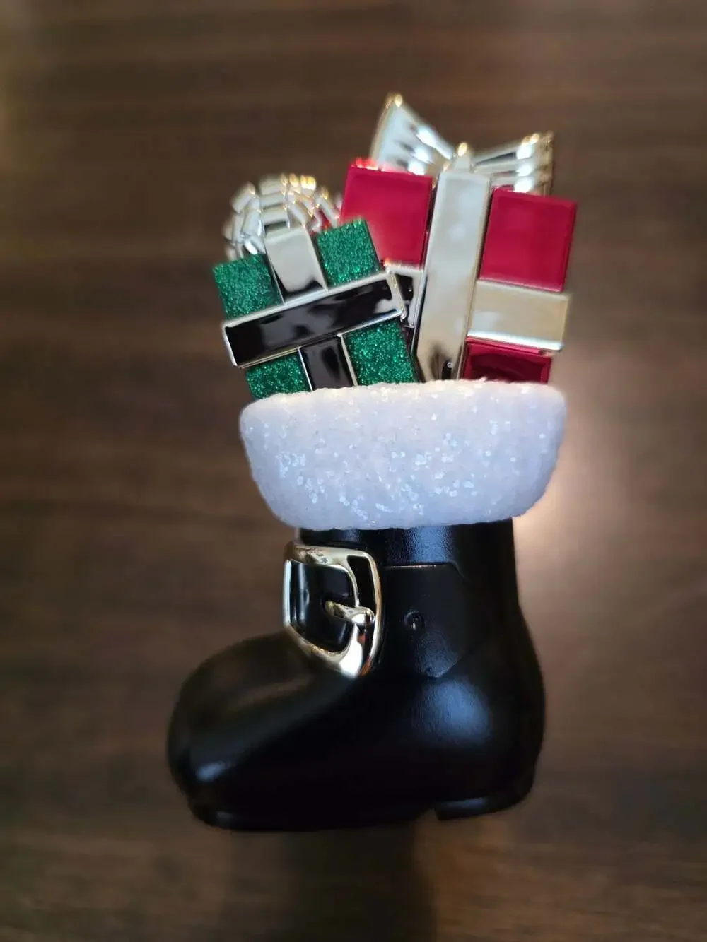 Bath & Body Works Santa's Boot with Presents Wallflower Fragrance Plug-In